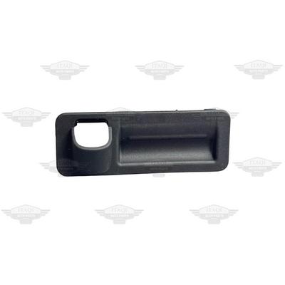 BAGAJ AÇMA KOLU (DÜĞMESİ BUTONU) ELANTRA 16-19 (KAMERA DELİKLİ)