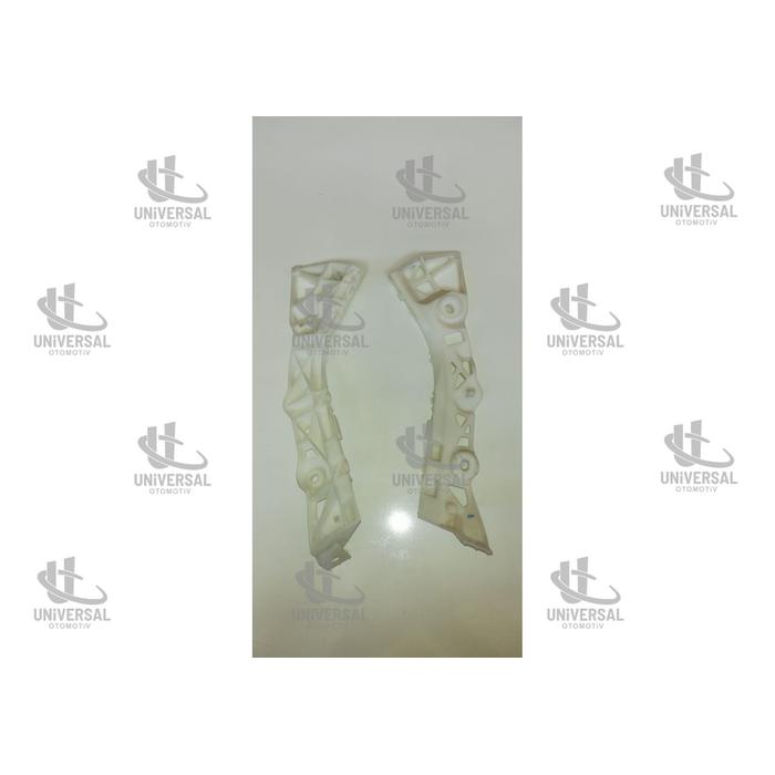 BRAKET TAMPON MAZDA 3 H.B 02-08 ARKA RH